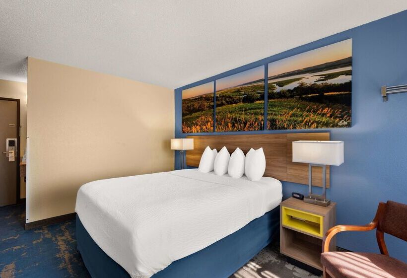 Отель Days Inn By Wyndham Newton