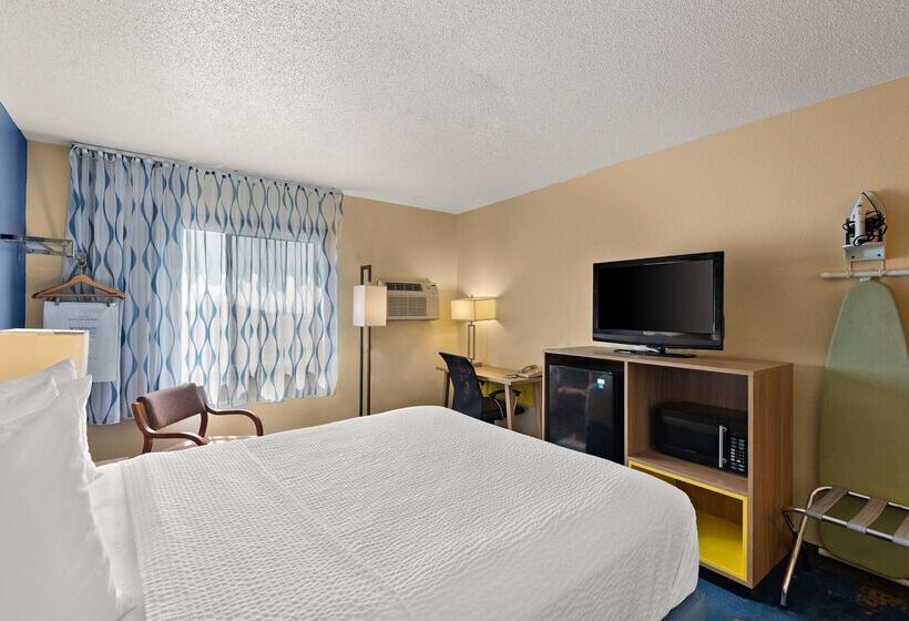 Отель Days Inn By Wyndham Newton