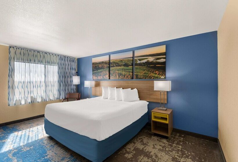 Отель Days Inn By Wyndham Newton