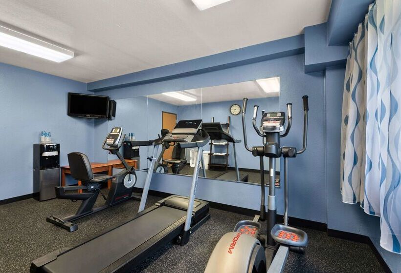 Отель Days Inn By Wyndham Newton