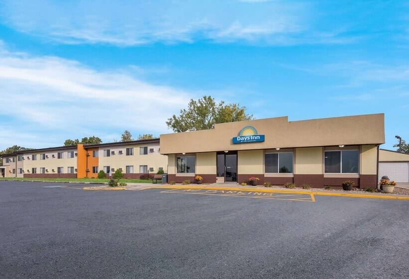 Отель Days Inn By Wyndham Newton