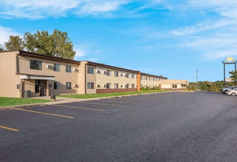 Отель Days Inn By Wyndham Newton