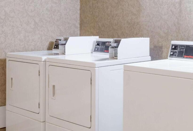 فندق Days Inn By Wyndham Petersburg/south Fort Lee