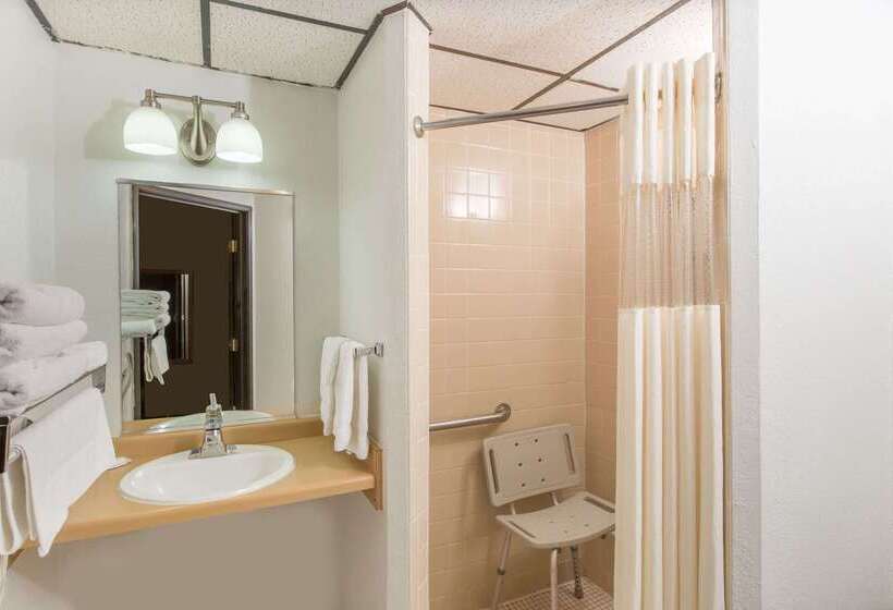 فندق Days Inn By Wyndham Pierre