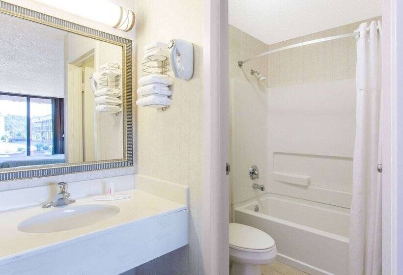 ホテル Days Inn By Wyndham Princeton
