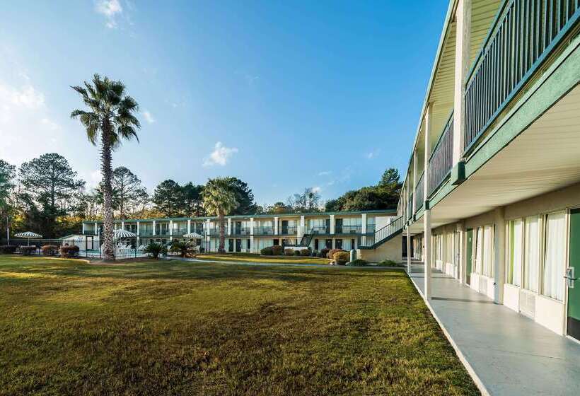 فندق Days Inn By Wyndham Richmond Hill/savannah