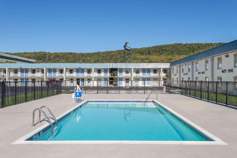 فندق Days Inn By Wyndham Roanoke Near I81