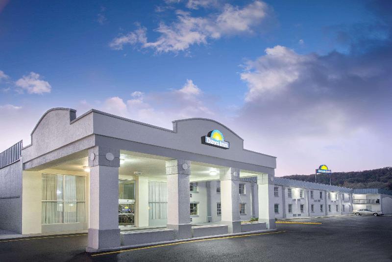 فندق Days Inn By Wyndham Roanoke Near I81