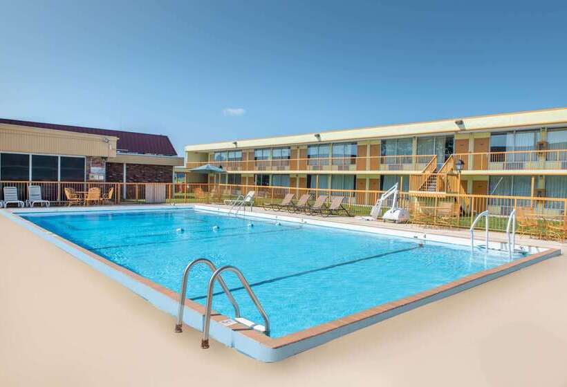 酒店 Days Inn By Wyndham Salem, Il
