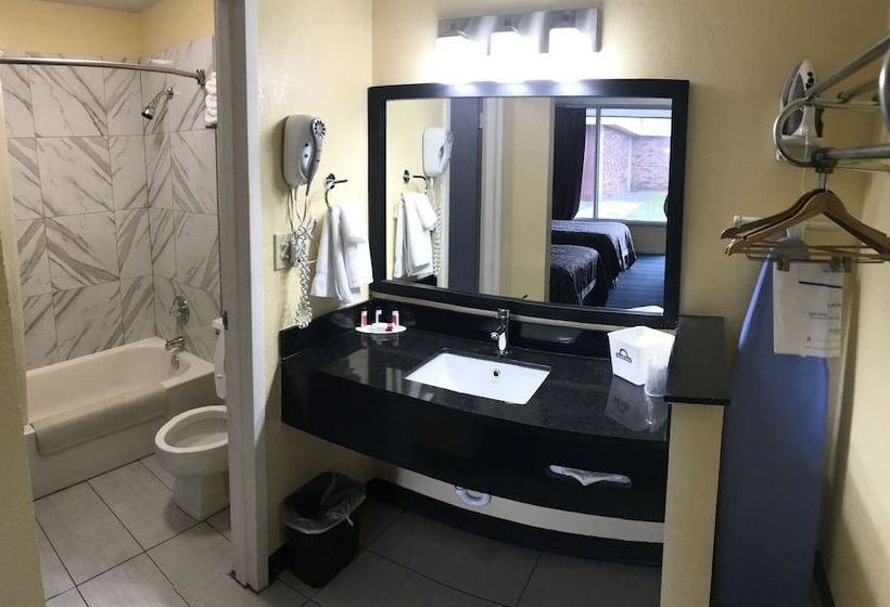 酒店 Days Inn By Wyndham Salem, Il