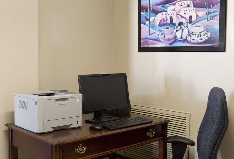 호텔 Days Inn By Wyndham Santa Fe New Mexico