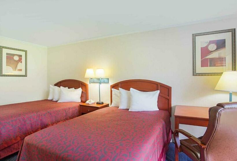 Отель Days Inn By Wyndham Tallahasseegovernment Center