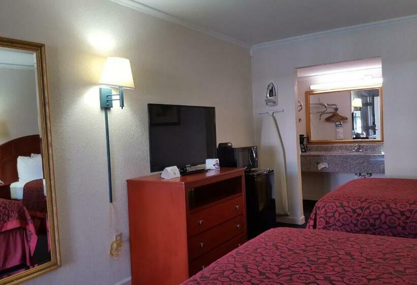 Отель Days Inn By Wyndham Tallahasseegovernment Center