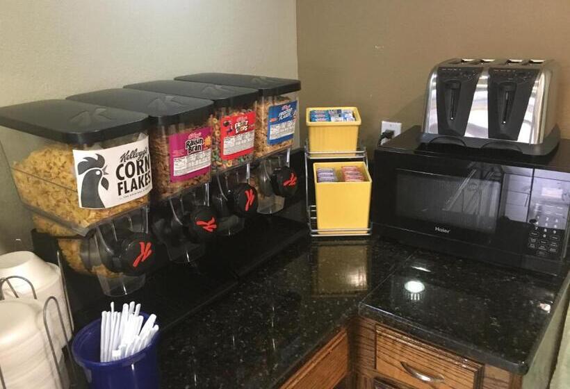 فندق Days Inn By Wyndham Yazoo City