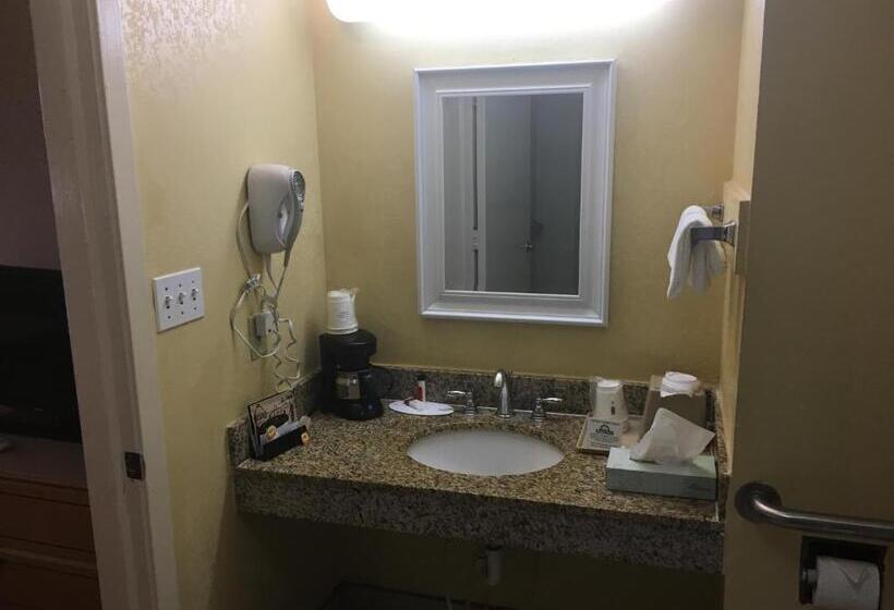 فندق Days Inn By Wyndham Yazoo City