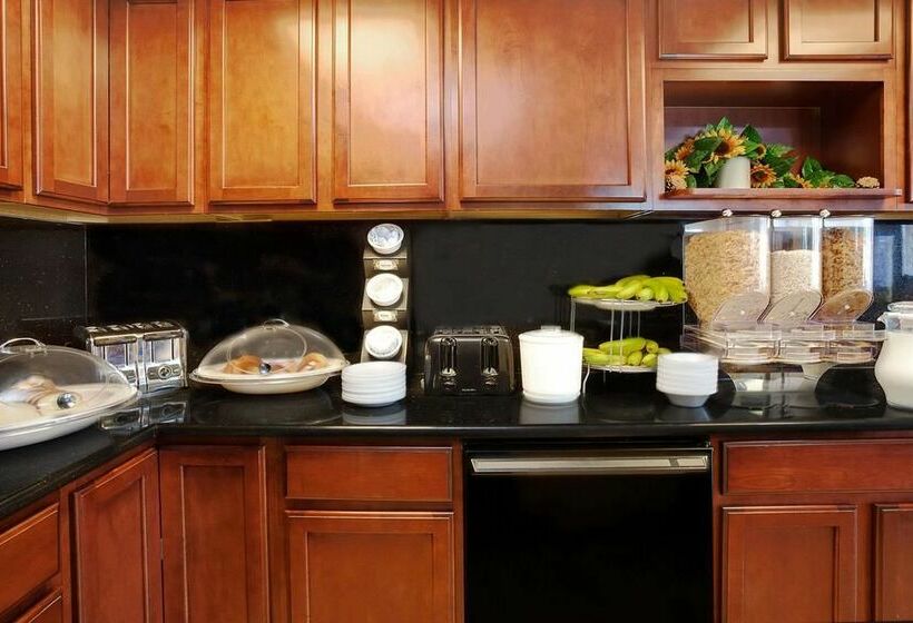 فندق Days Inn By Wyndham Elk Grove Village O Hare Airport West