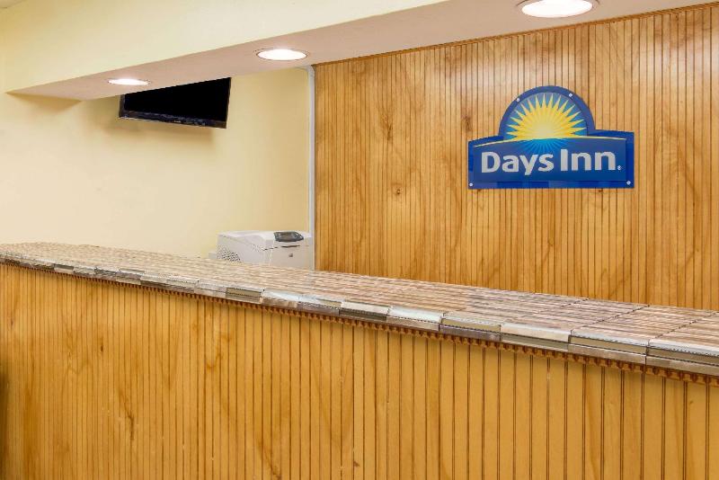 فندق Days Inn & Suites By Wyndham Dayton North
