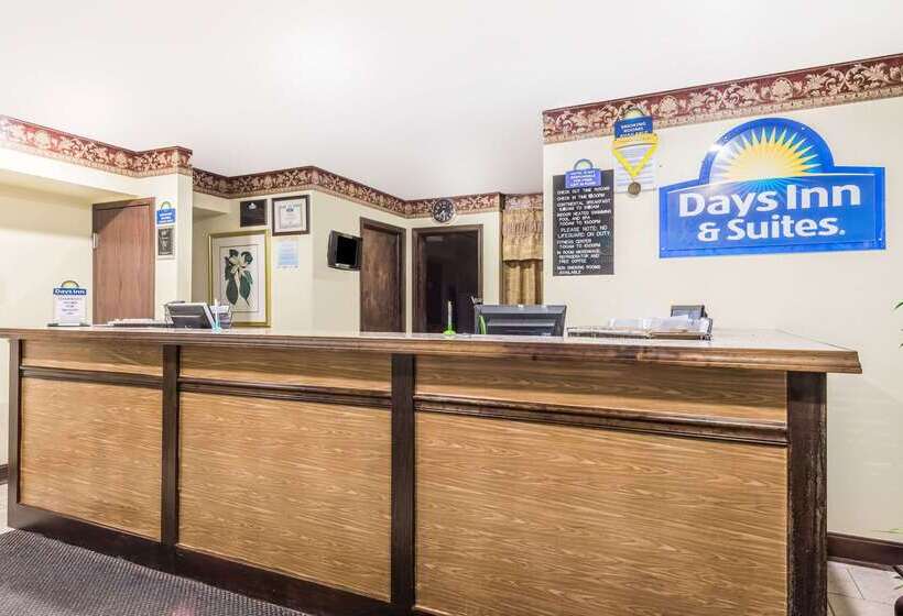فندق Days Inn & Suites By Wyndham Youngstown / Girard Ohio
