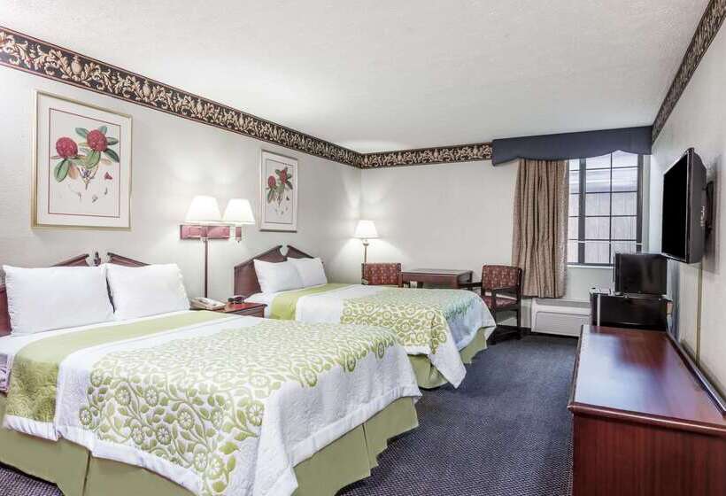 فندق Days Inn & Suites By Wyndham Youngstown / Girard Ohio