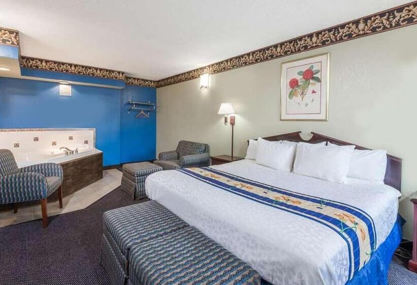 فندق Days Inn & Suites By Wyndham Youngstown / Girard Ohio