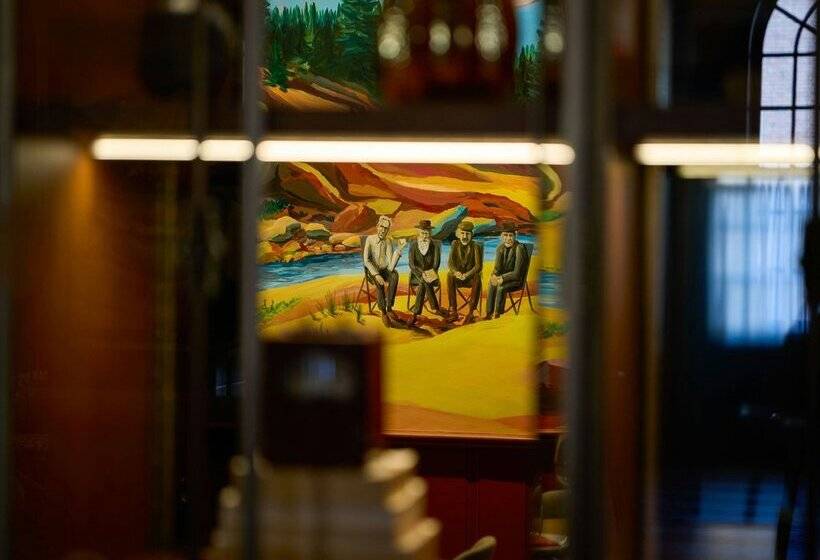 فندق Dearborn Inn, Autograph Collection