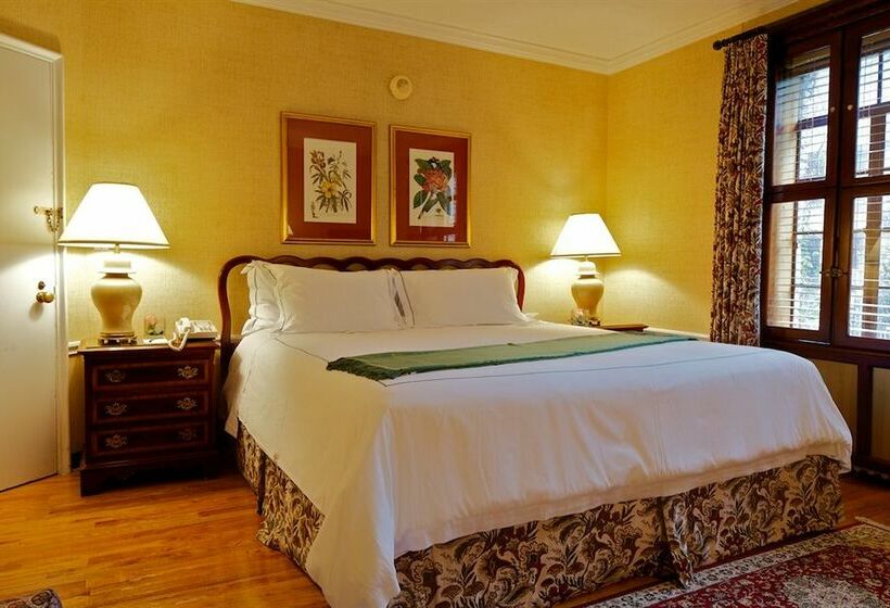 Отель Deer Path Inn