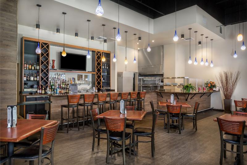 Desert Palms Hotel & Suites Anaheim Resort