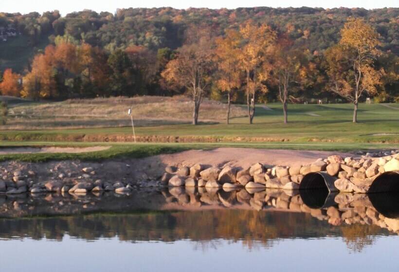 فندق Devil S Head Resort