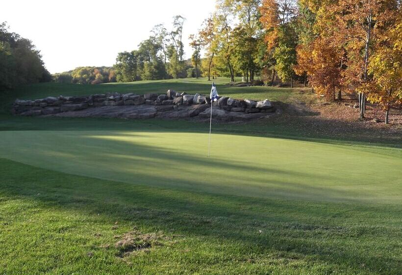 فندق Devil S Head Resort