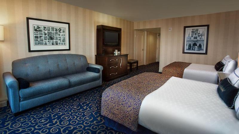 Отель Disneyland