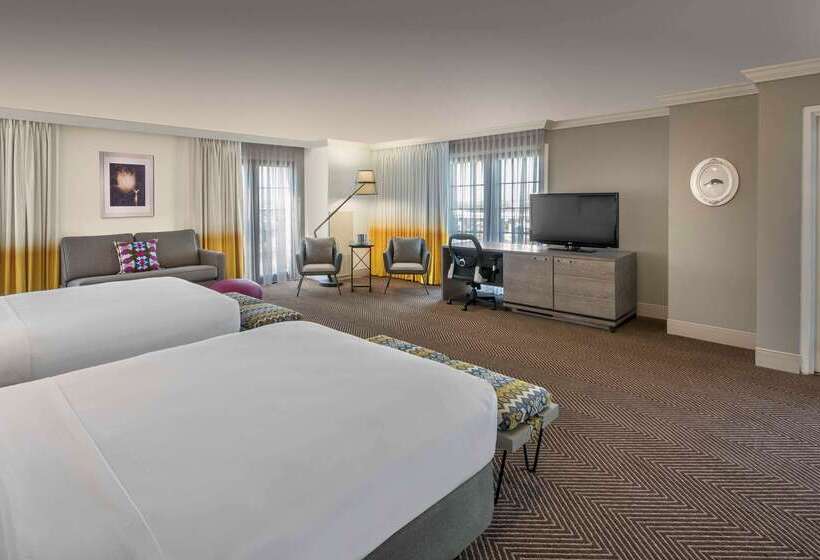 Отель Doubletree By Hilton Austin