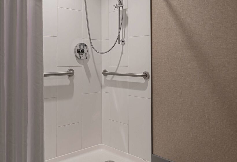 Отель Doubletree By Hilton Austin