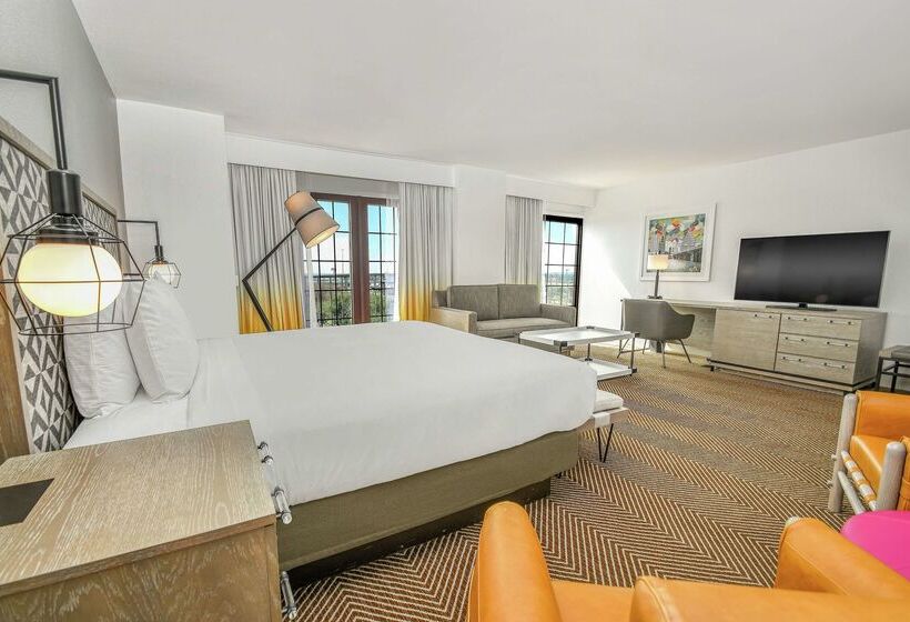 Отель Doubletree By Hilton Austin