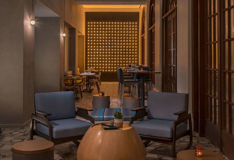 Отель Doubletree By Hilton Austin