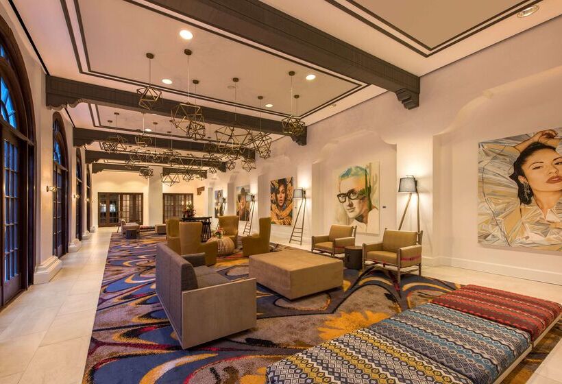 בית מלון כפרי Doubletree By Hilton Austin