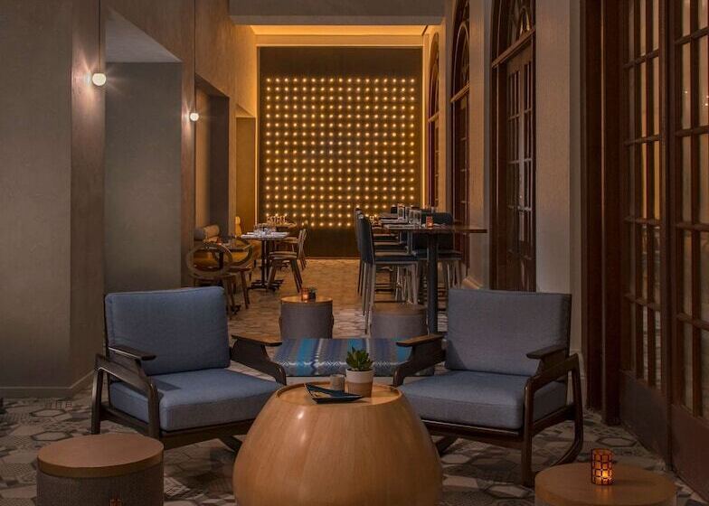 בית מלון כפרי Doubletree By Hilton Austin