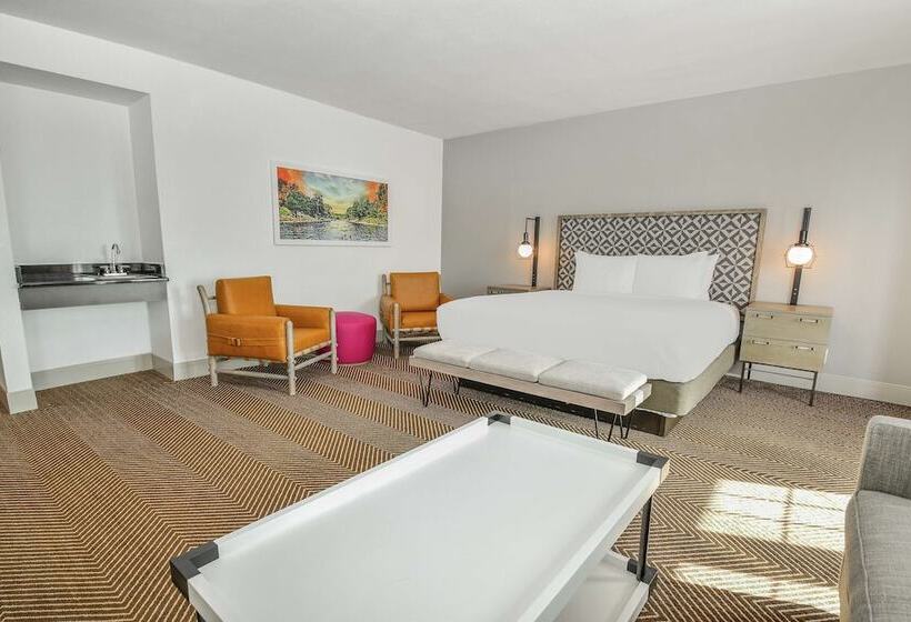 Отель Doubletree By Hilton Austin