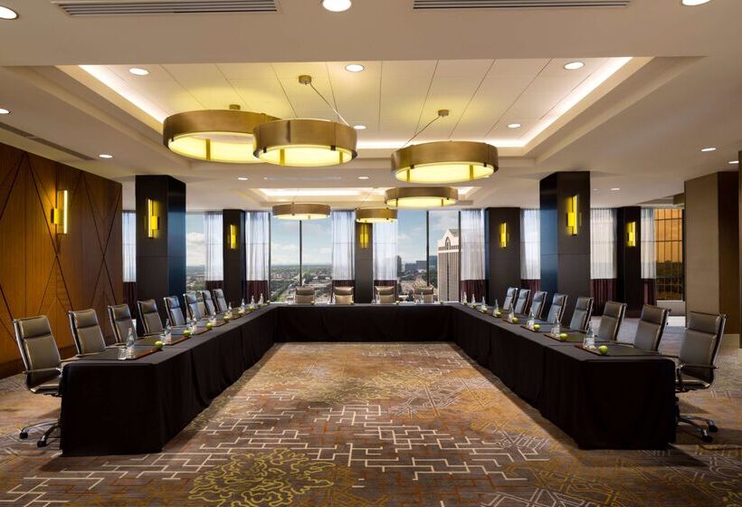 Отель Doubletree By Hilton Dallascampbell Centre