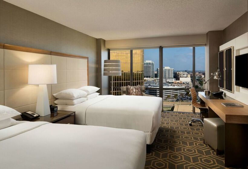 هتل Doubletree By Hilton Dallascampbell Centre