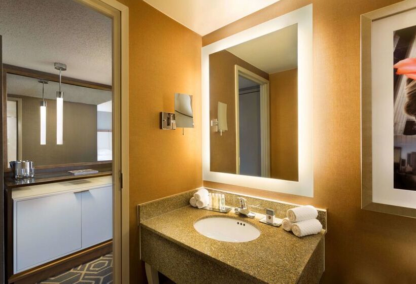 호텔 Doubletree By Hilton Dallascampbell Centre