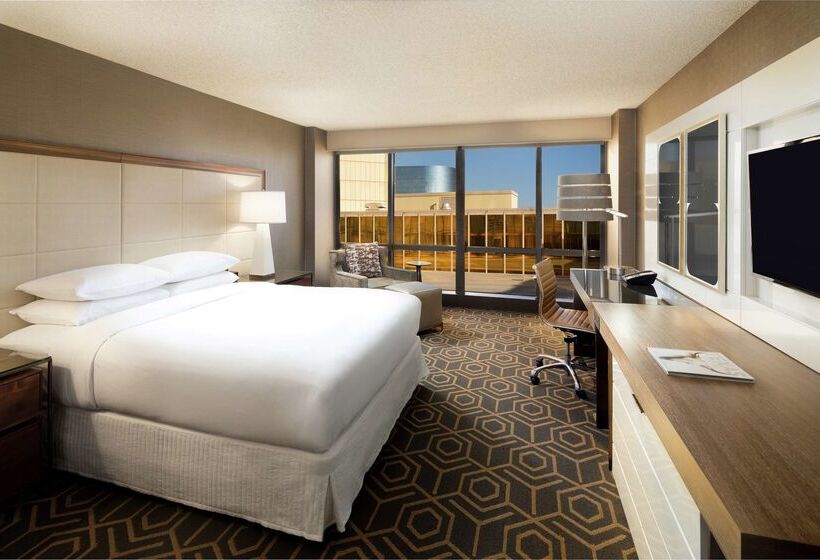 Отель Doubletree By Hilton Dallascampbell Centre