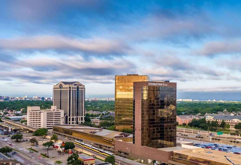 Отель Doubletree By Hilton Dallascampbell Centre