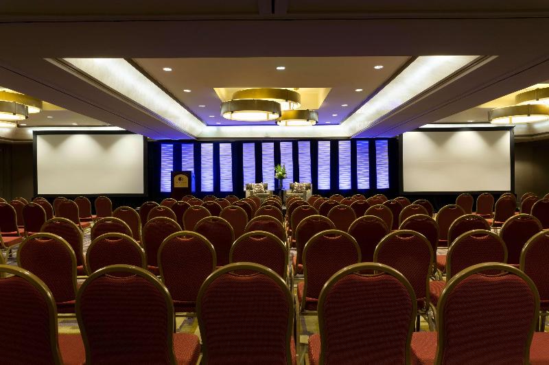 هتل Doubletree By Hilton Dallascampbell Centre