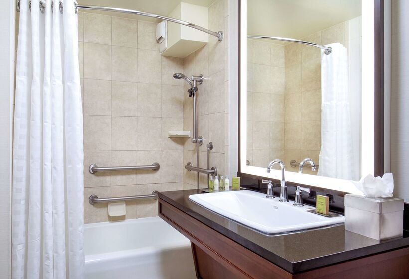 Doubletree By Hilton Hotel Nashville Downtown