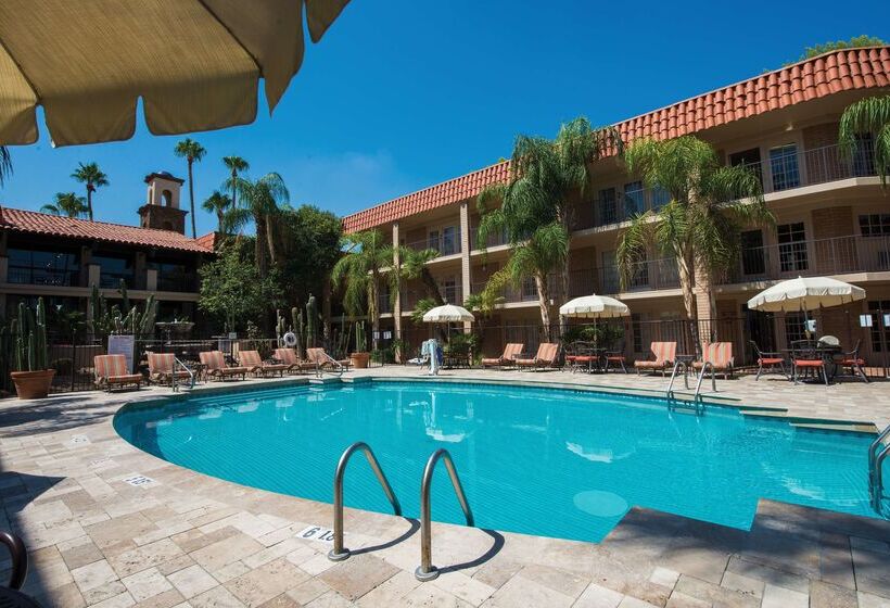 هتل Doubletree Suites By Hilton Tucson   Williams Center