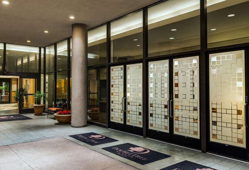 هتل Doubletree Suites By Hilton Phoenix