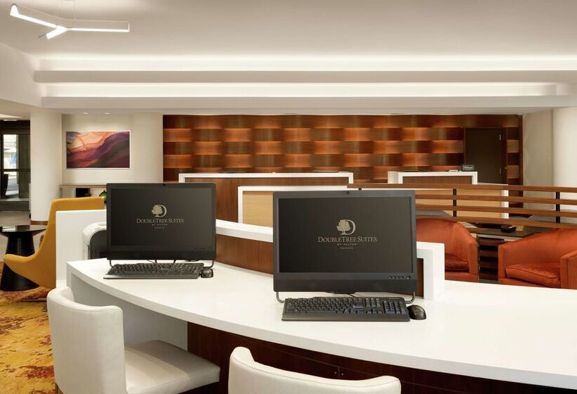 ホテル Doubletree Suites By Hilton Phoenix