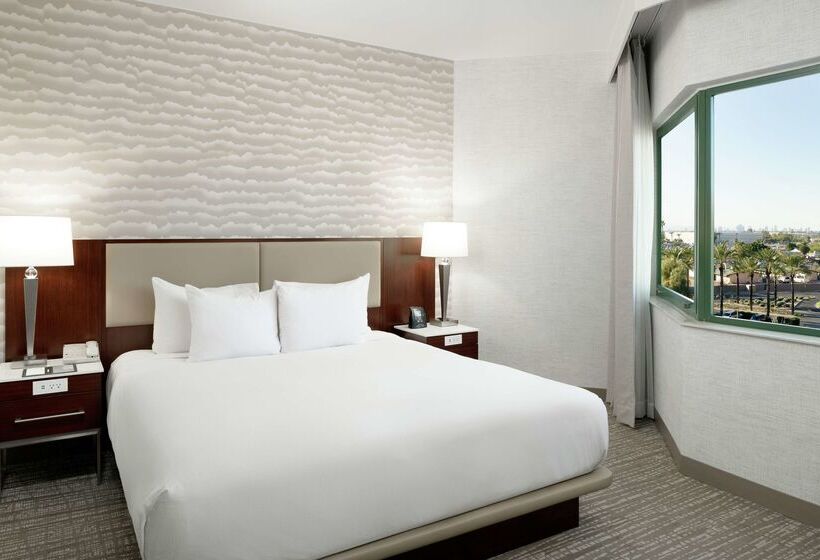 ホテル Doubletree Suites By Hilton Phoenix