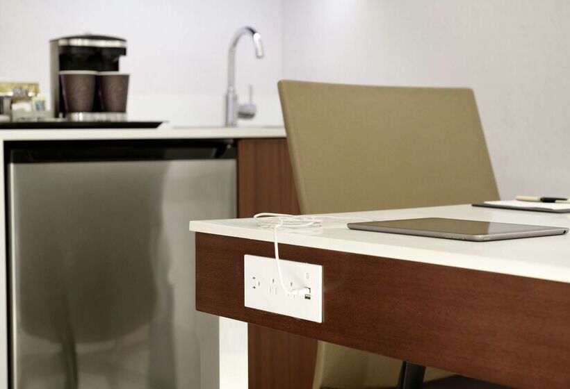 هتل Doubletree Suites By Hilton Phoenix