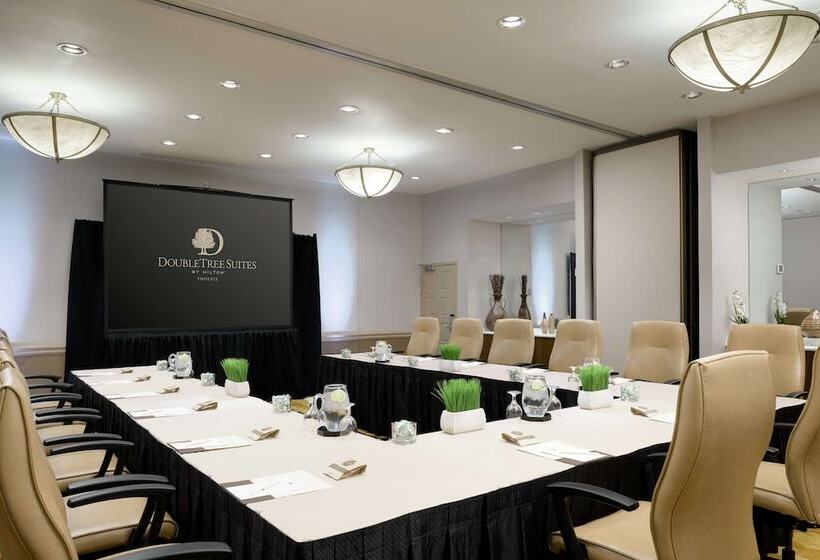 هتل Doubletree Suites By Hilton Phoenix